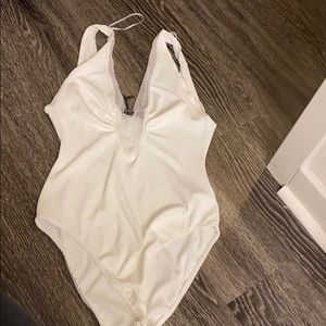 Lace body suit